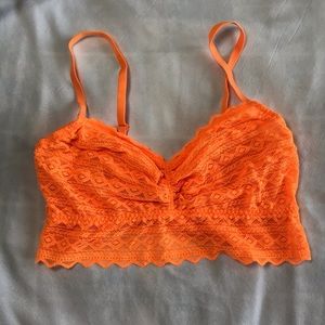 Victoria’s Secret Pink Bralette🧡